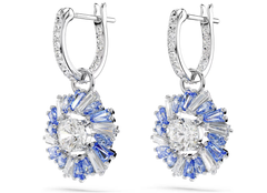 Swar*vski - Idyllia drop earrings Mixed cuts, Flower, Blue, Rhodium plated - 5680016