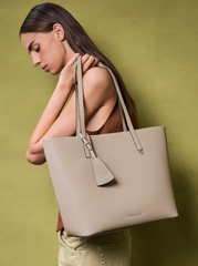 Charles & Ke*th - Beryl Tote Bag - Taupe